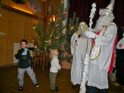 Mikulášské zpívání u stromečku - 3.12.2010